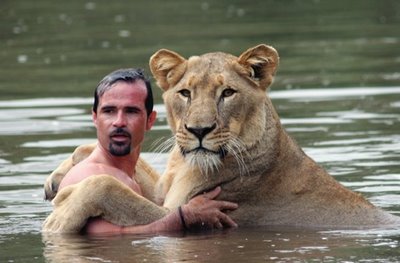 Kevin Richardson and his Lions