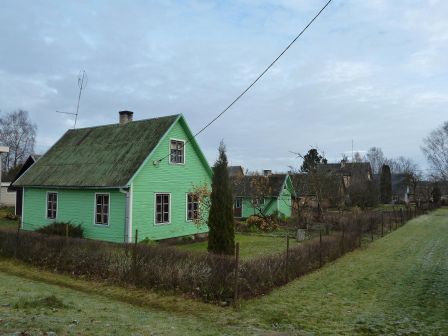 Deux maisons vertes